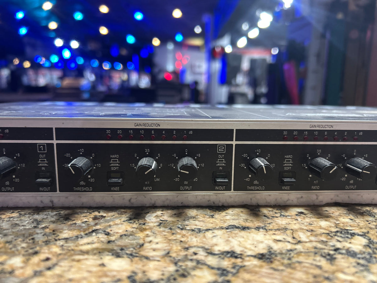 Behringer MDX 2400 Multicom Quad Dynamics Processor – Sound Town