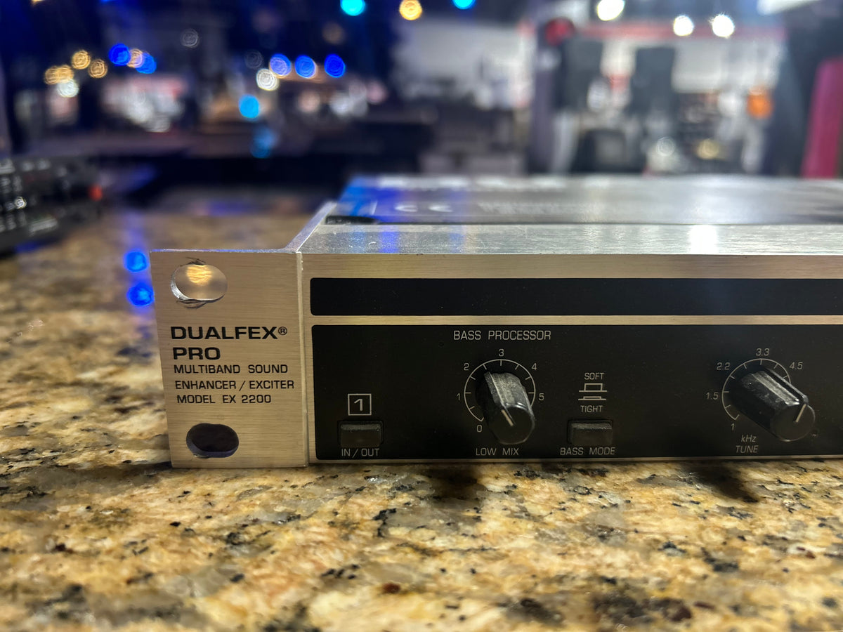 Behringer Dualfex Pro EX2200 – Sound Town
