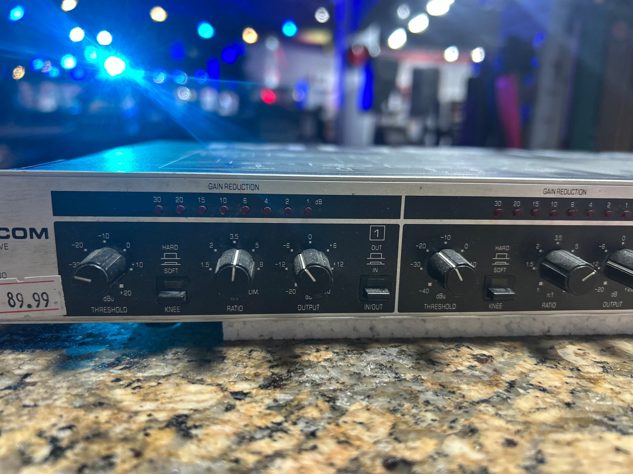 Behringer MDX 2400 Multicom Quad Dynamics Processor – Sound Town